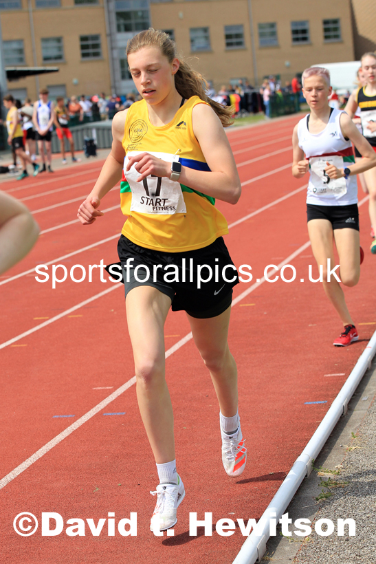 Womens Under-17s 1500 metres, 2022 Northern Inter Counties U17s and U15s Track and Field, York, Thursday, June 2nd. Photo: David T. Hewitson/Sports for All Pics